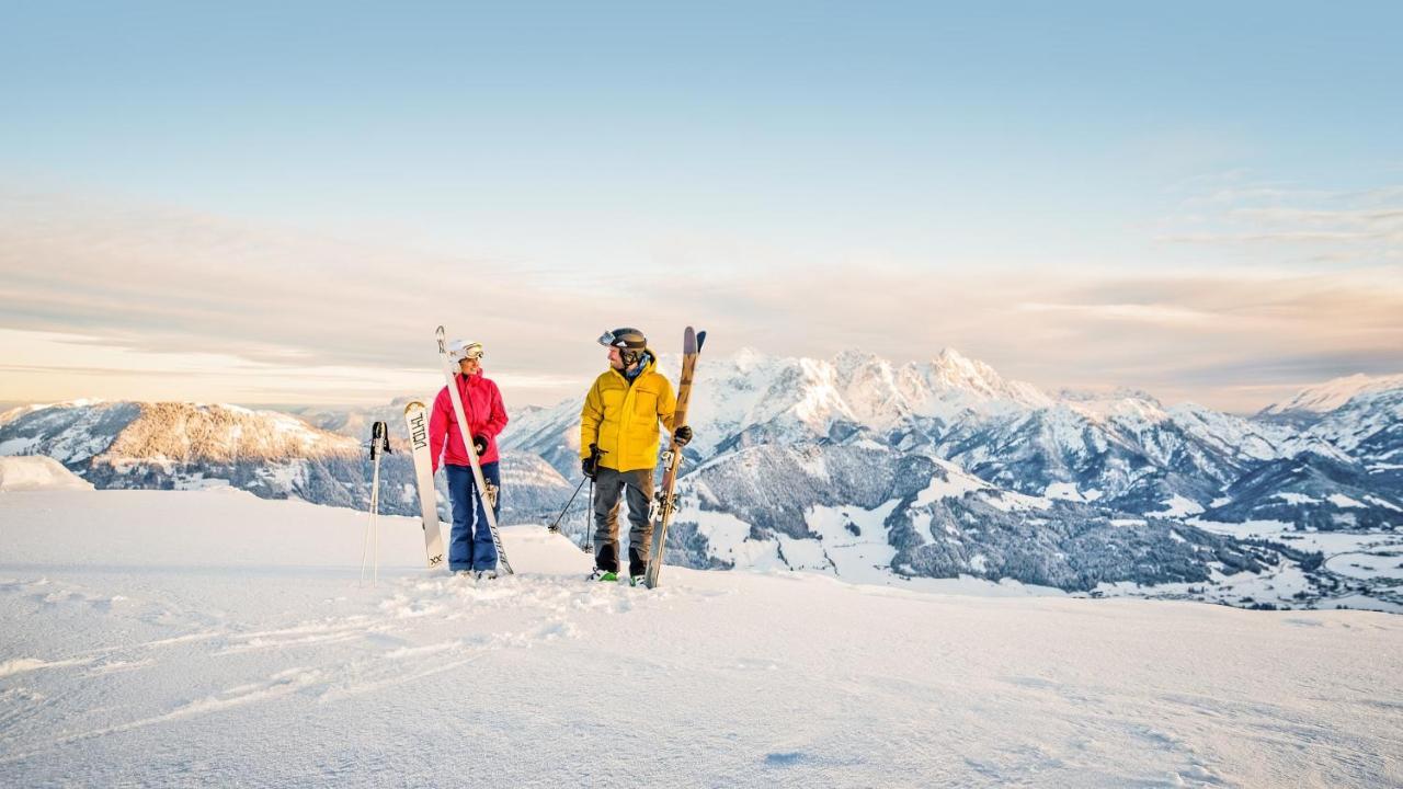 Hotel Crystal - Kitzhorn Suites Sankt Johann in Tirol Buitenkant foto