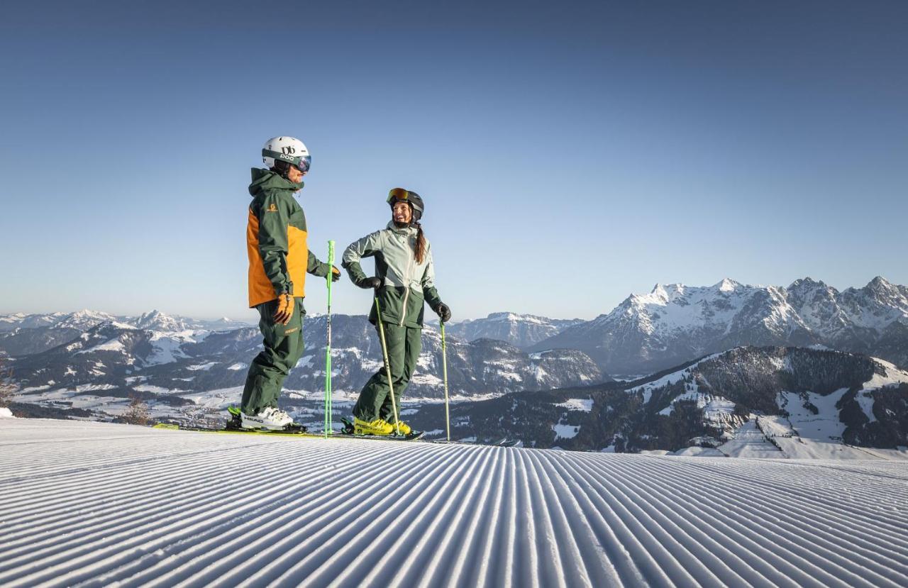 Hotel Crystal - Kitzhorn Suites Sankt Johann in Tirol Buitenkant foto